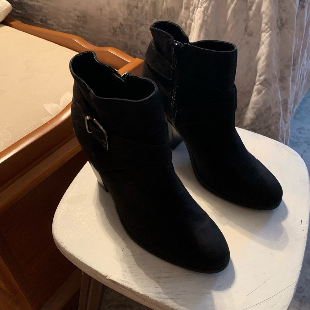Banana Republic booties